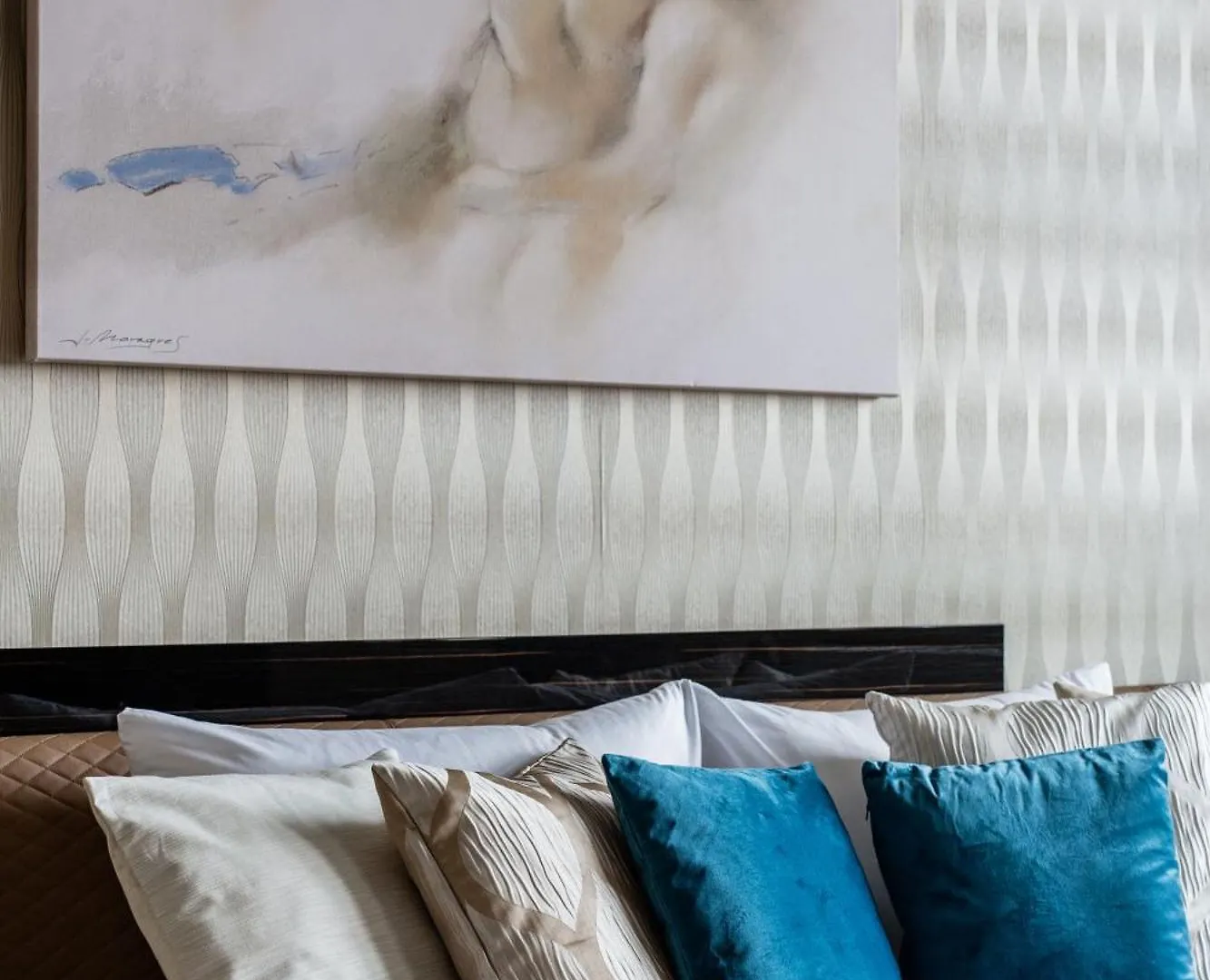 Luxurious Danubeside Apartment For 6 Budapest
