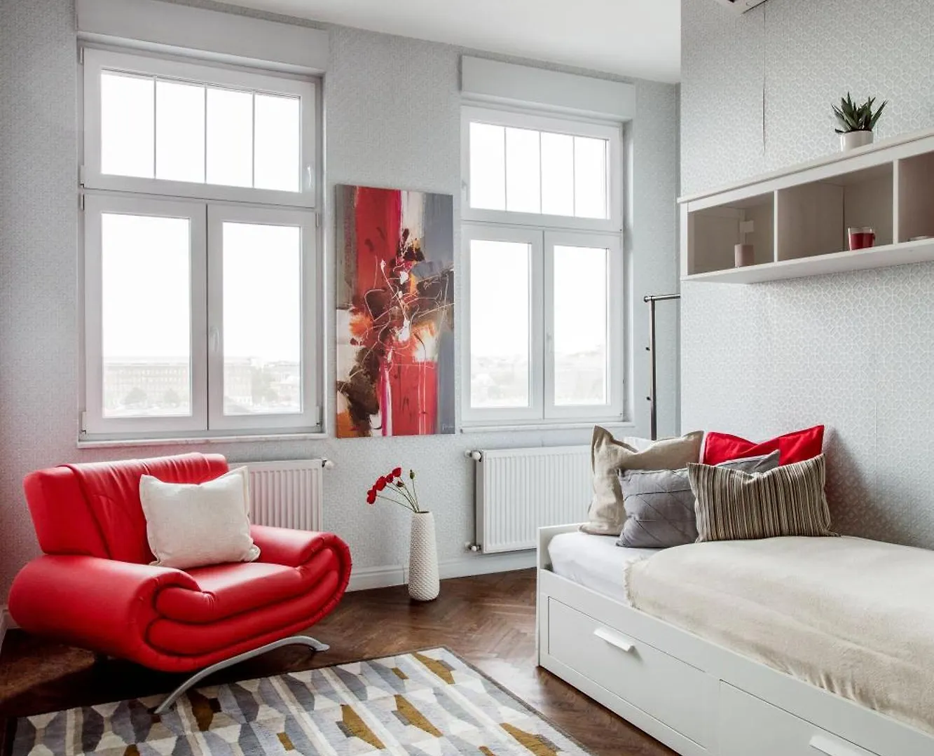 Luxurious Danubeside Apartment For 6 Budapest