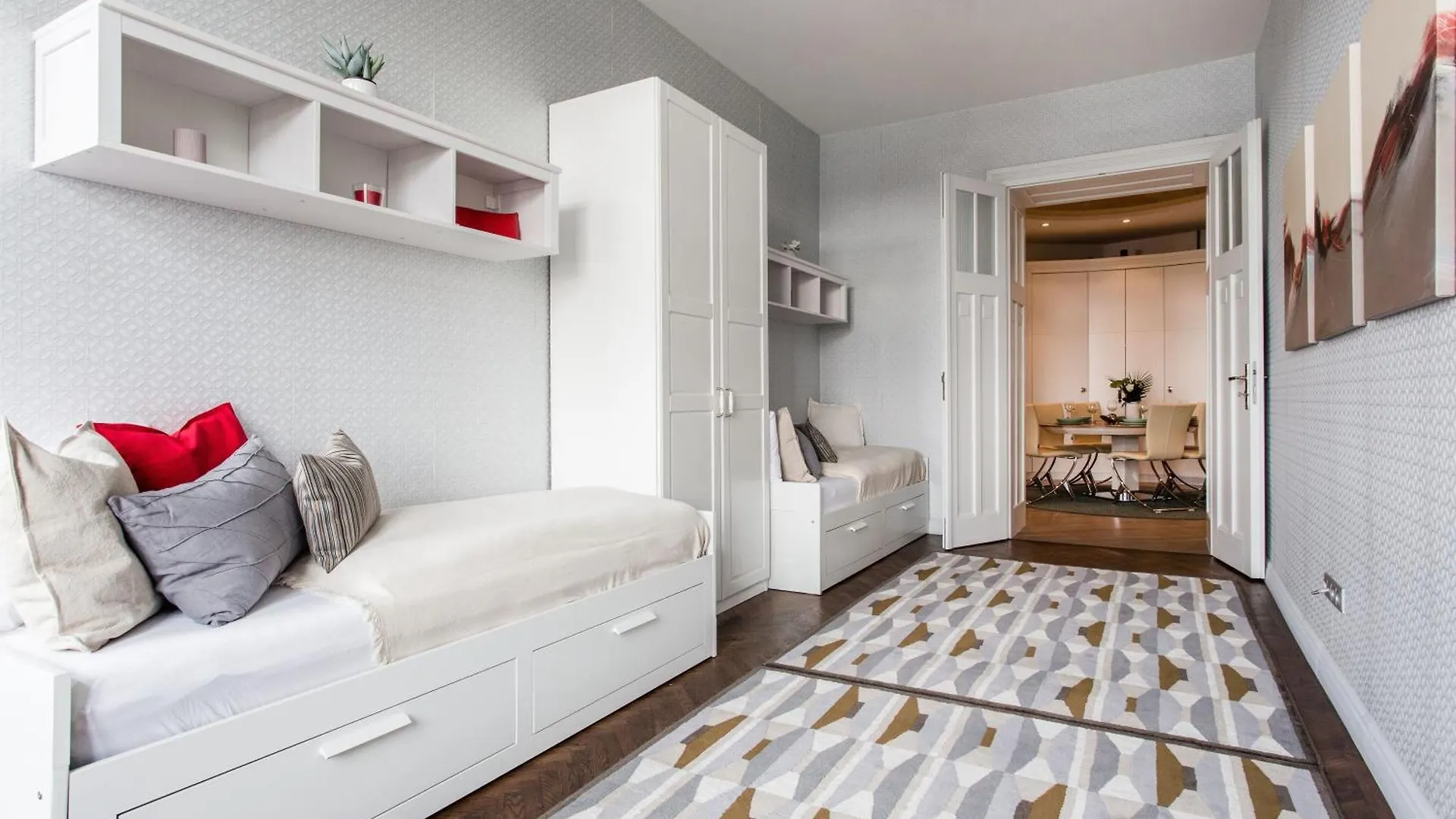 Luxurious Danubeside Apartment For 6 Budapest Hungary